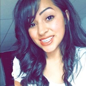 Meet your Posher, Janelle